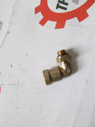 Фитинг угловой КАМАЗ для D6502 8-M10x1-S